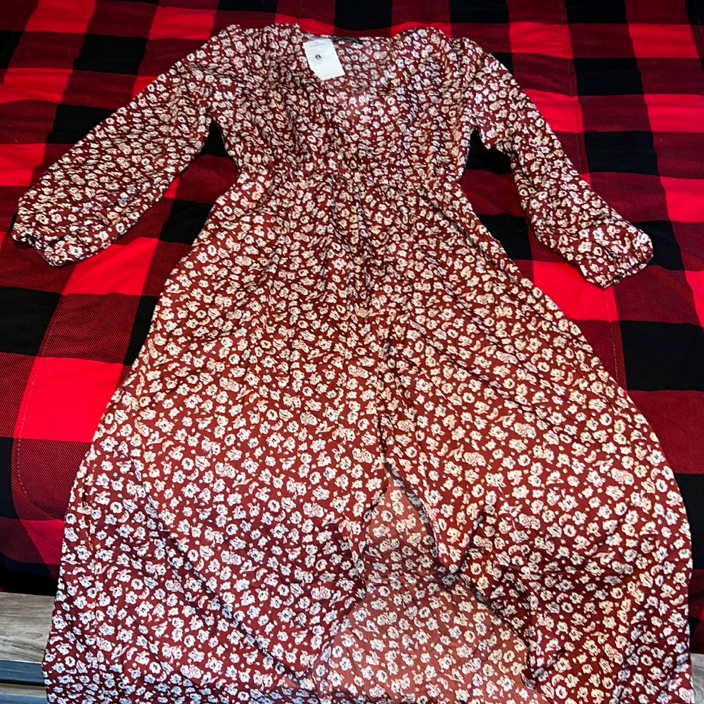 Floral long sleeve maxi dress with front slit